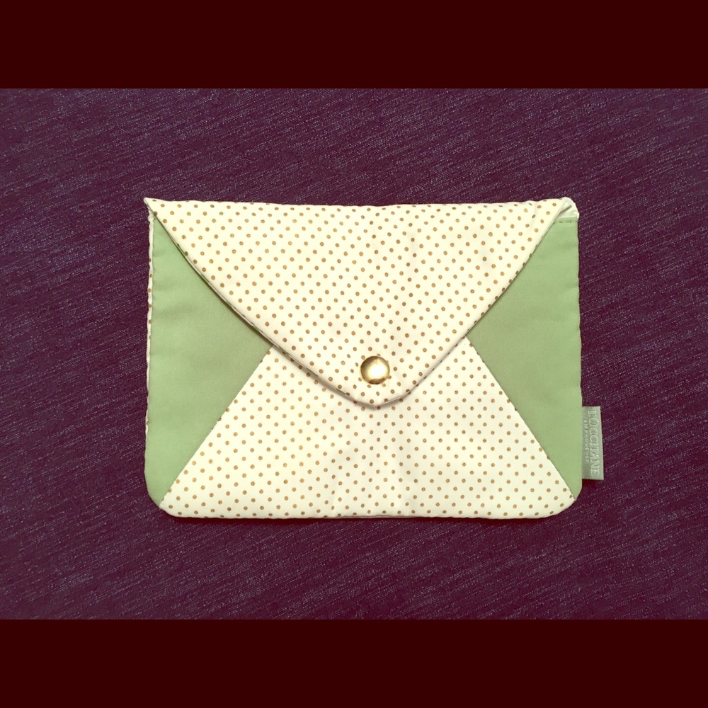 NEW L’Occitane Polka-Dot Cosmetics Pouch w/Lining
